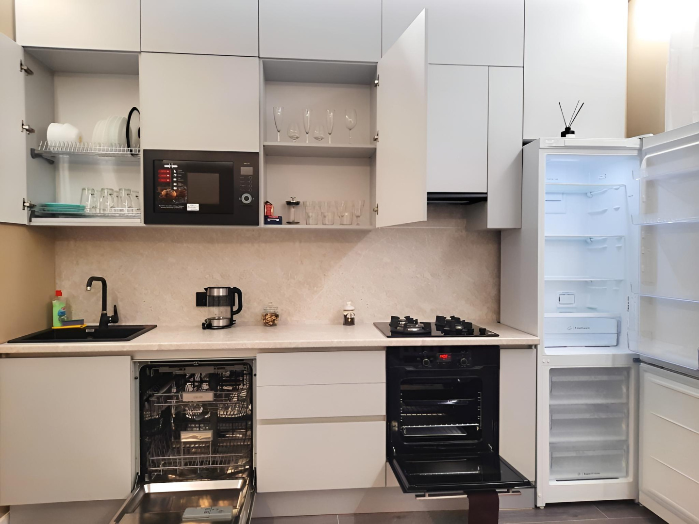 Апартаменты Sutki Rent  на Новочеркасском проспекте