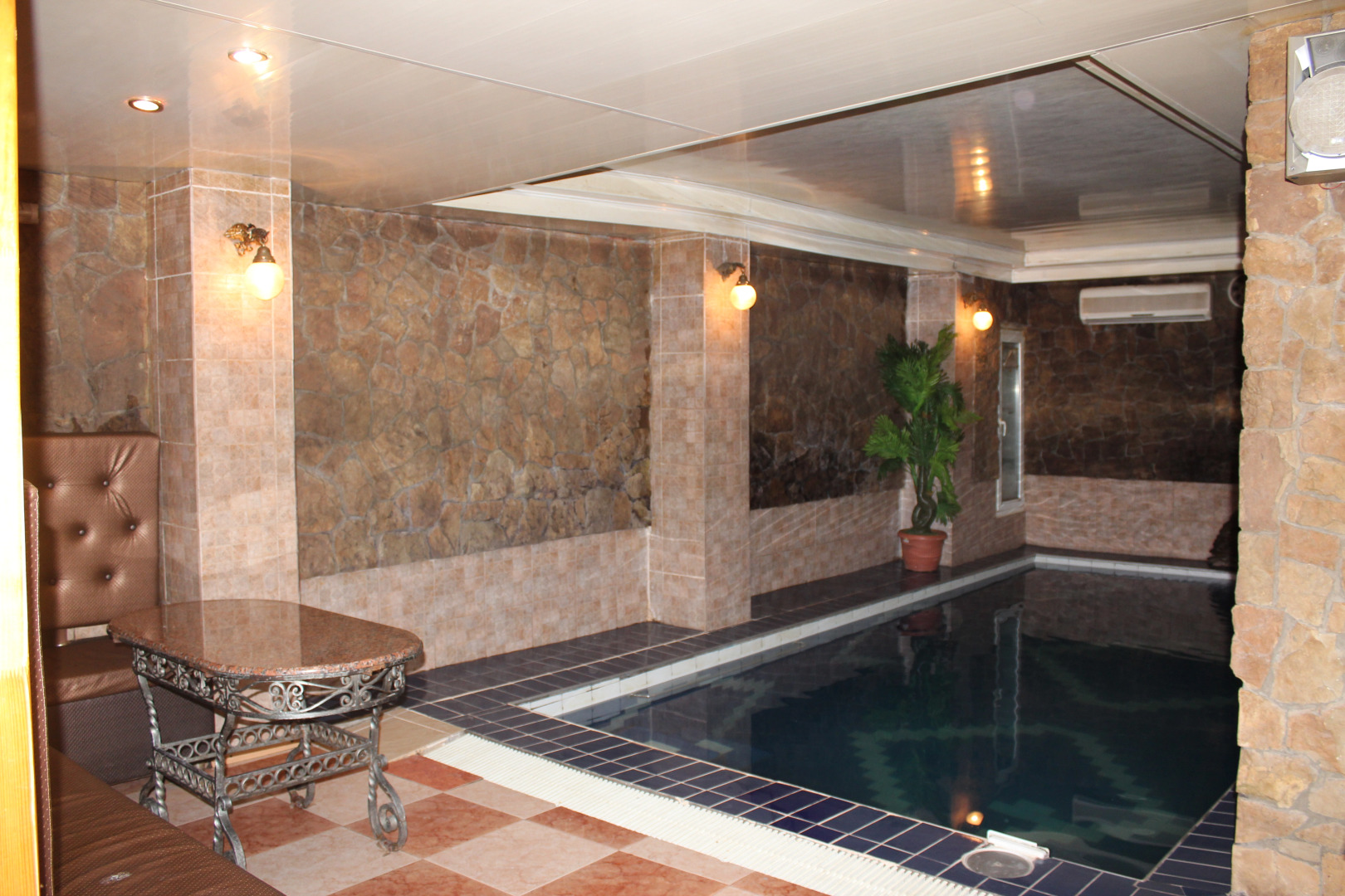 Отель Сафари