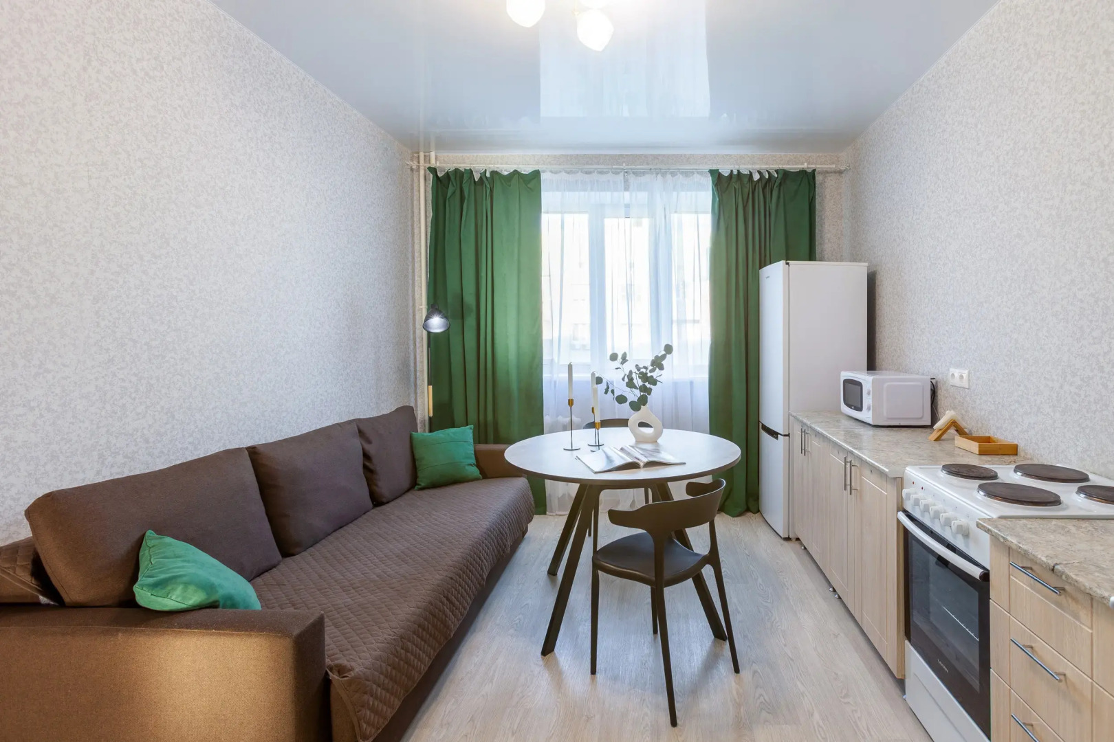 Апартаменты на Майской 3