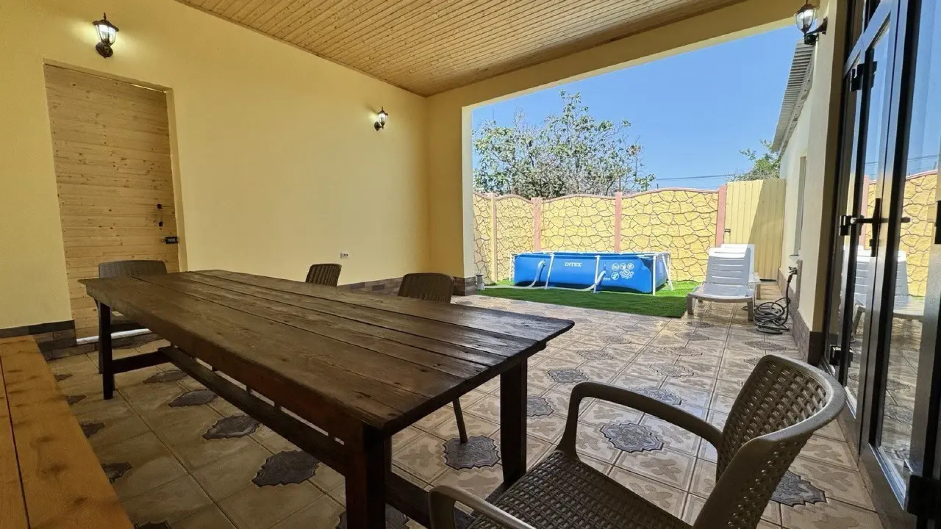 Частный дом в селе Хазар