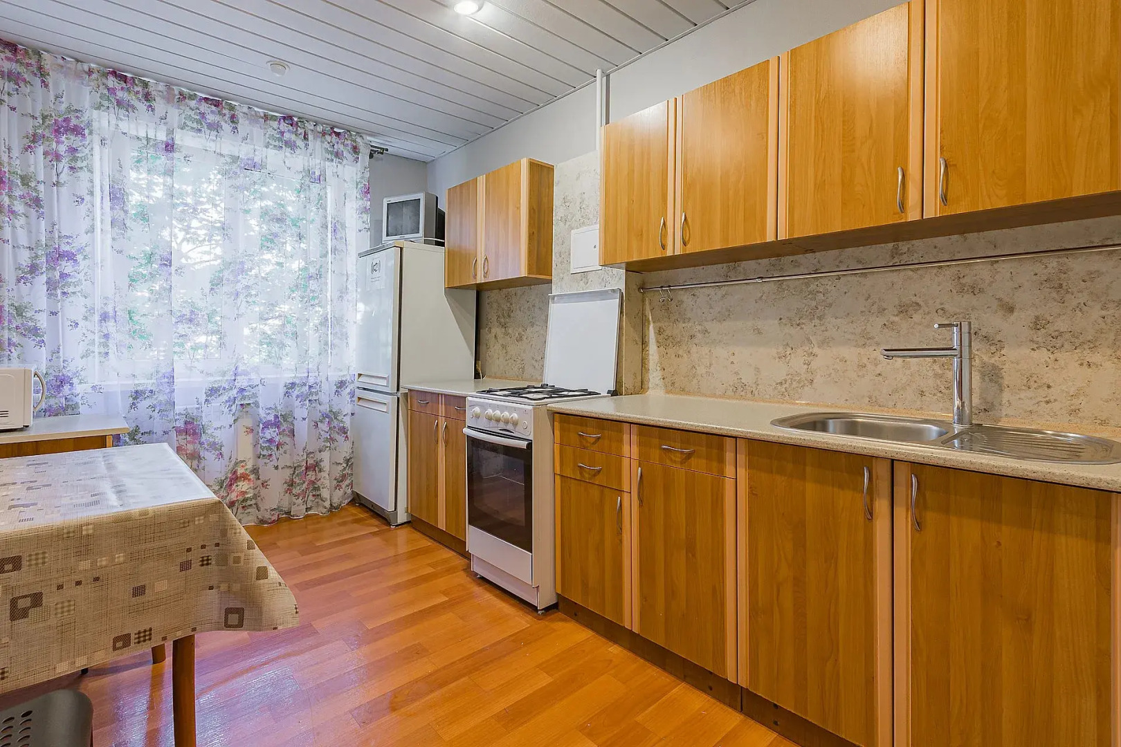 Апартаменты на Зимина