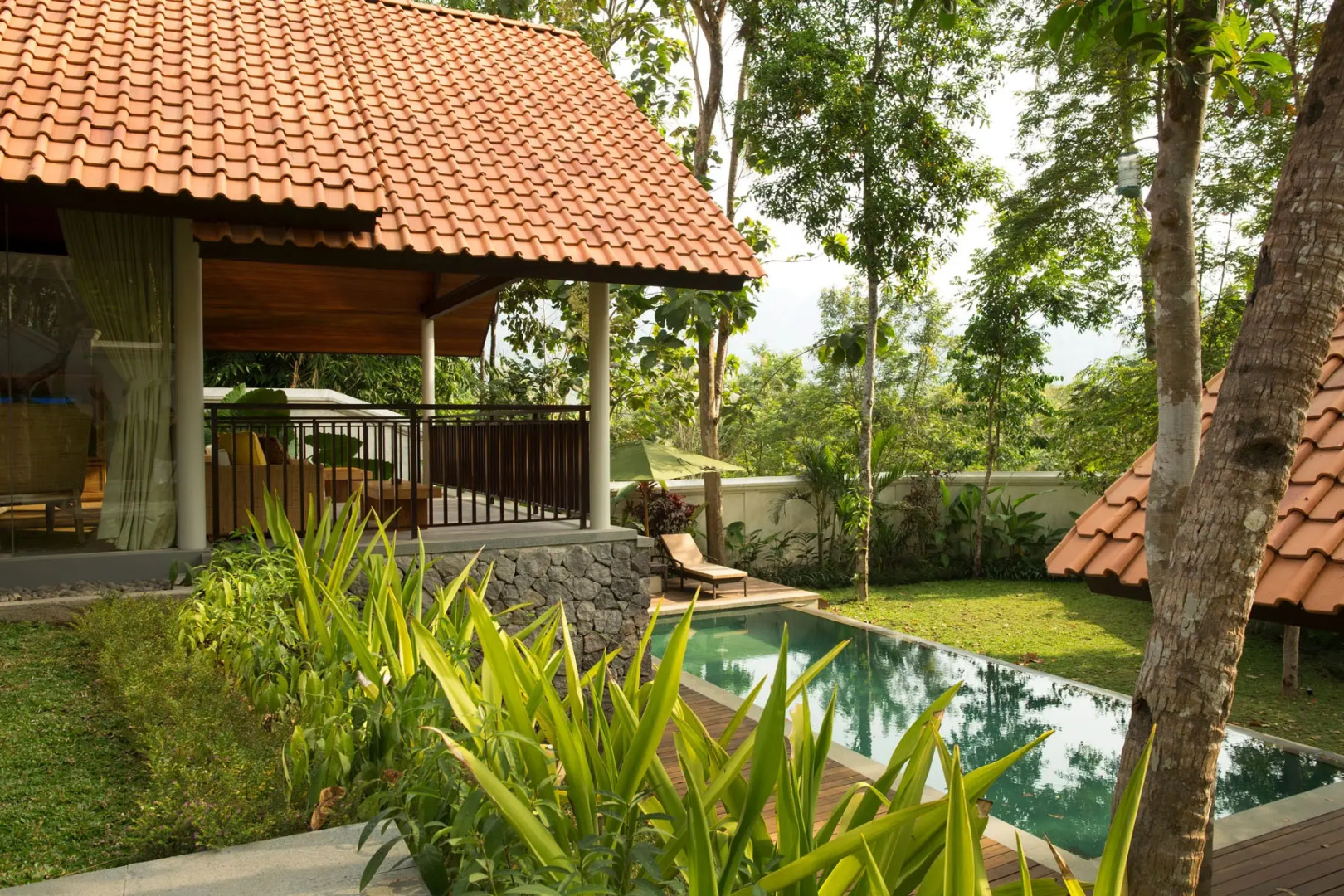 Отель Plataran Borobudur Resort and Spa