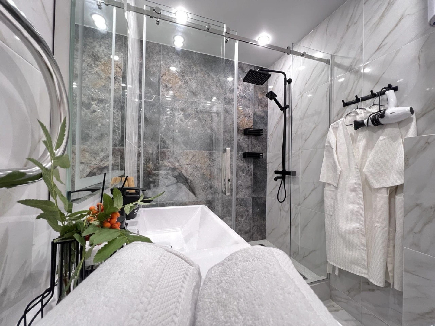 Апартаменты Bид на реку с террасы 13го этажа