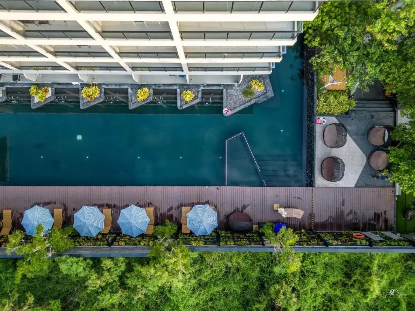 Курортный отель Golden Tulip Pattaya Beach Resort