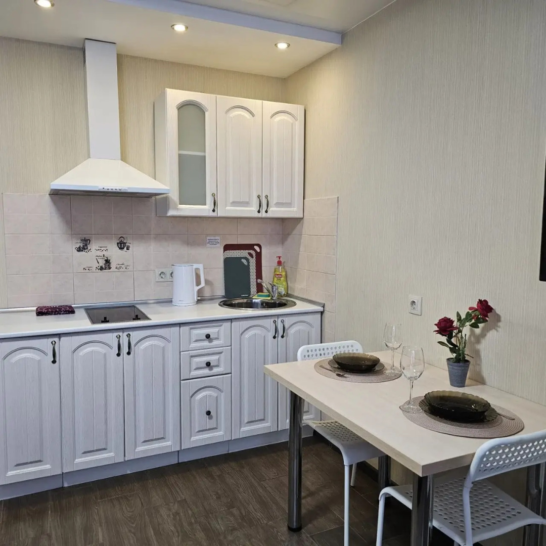 Квартира на Савиных 4А возле НИИ Онкологии