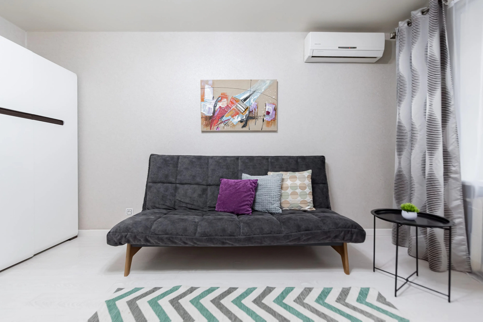 Апартаменты Мельникайте 5