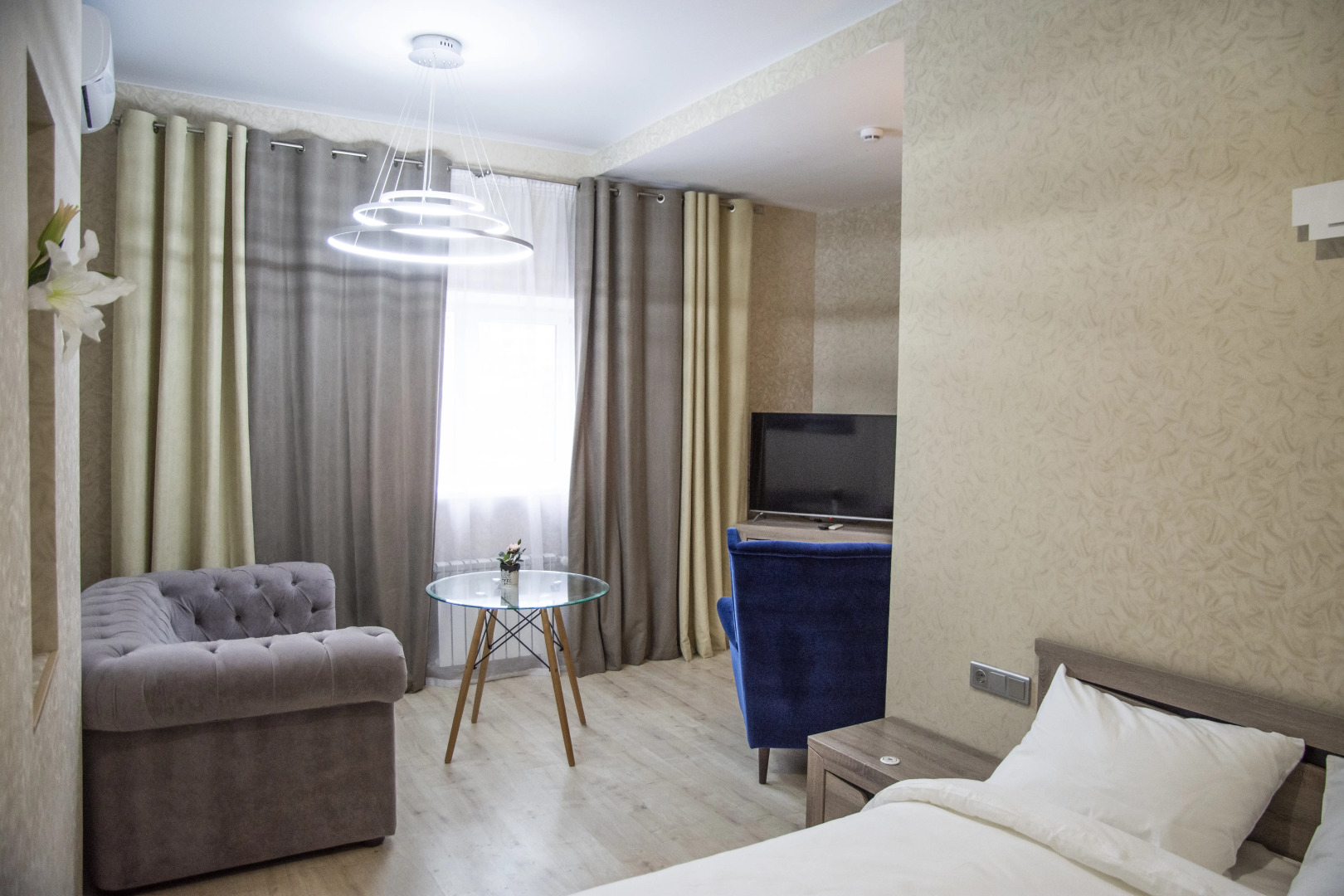 Мини-Отель Astoria74