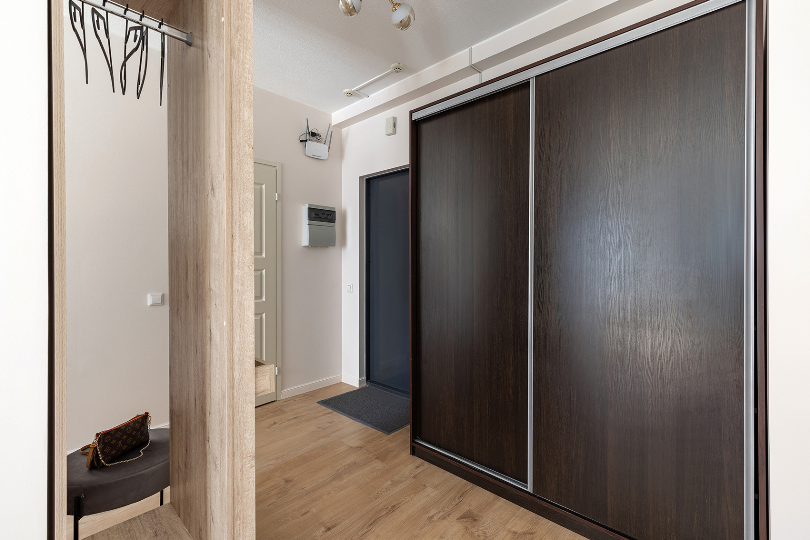 Квартира у клиники МЧС Piter Apartments (парковка, кондиционер)