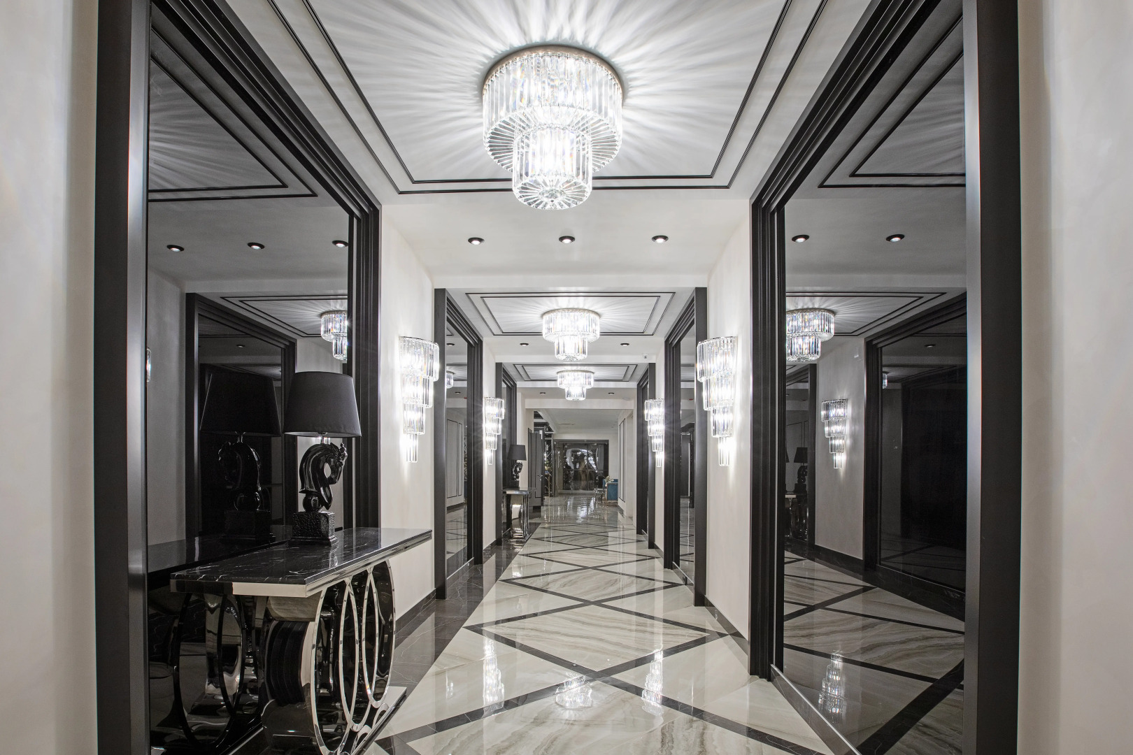 Отель Кухтерин