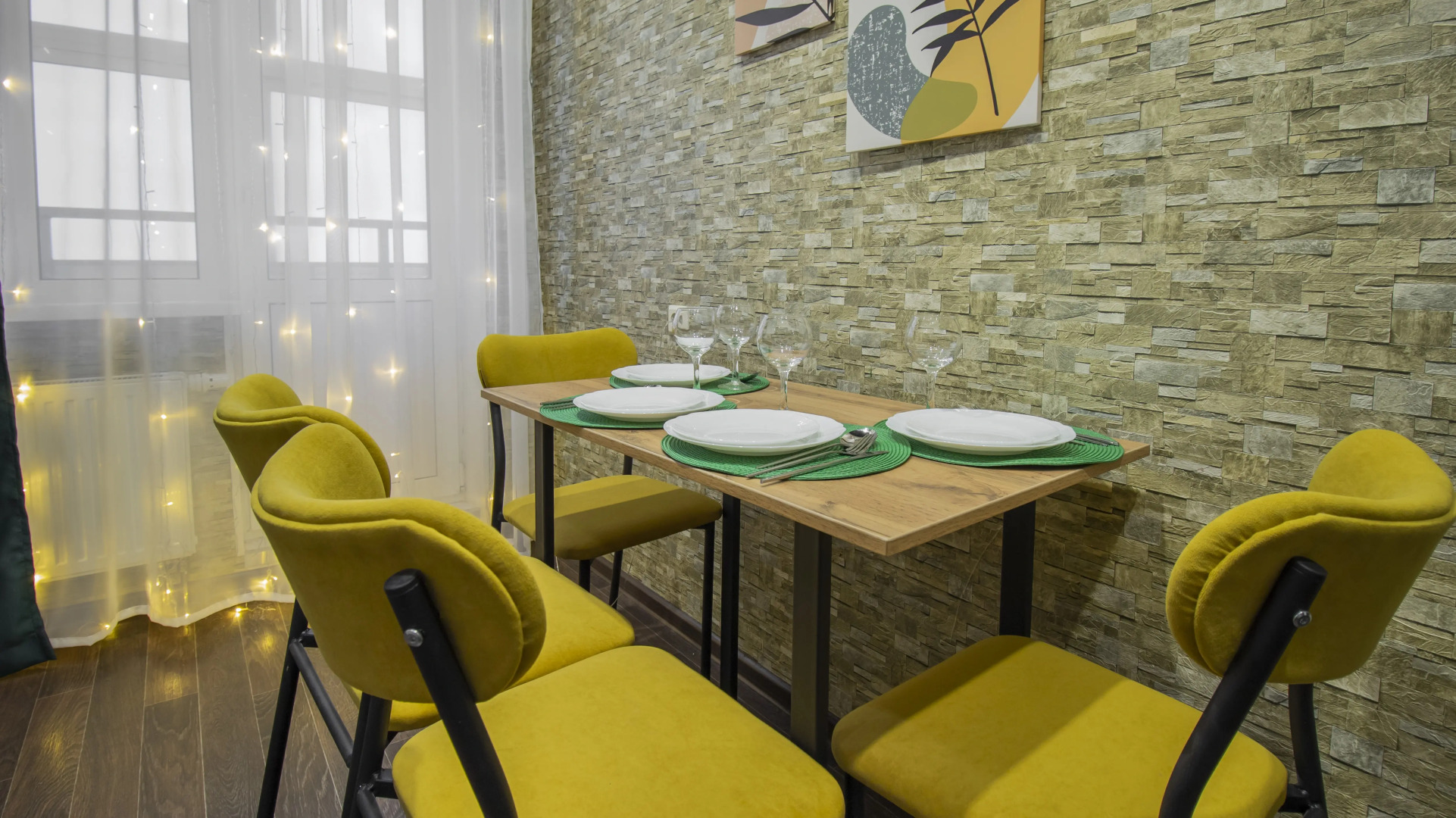 Апартаменты Vegas на Гагарина 101/5