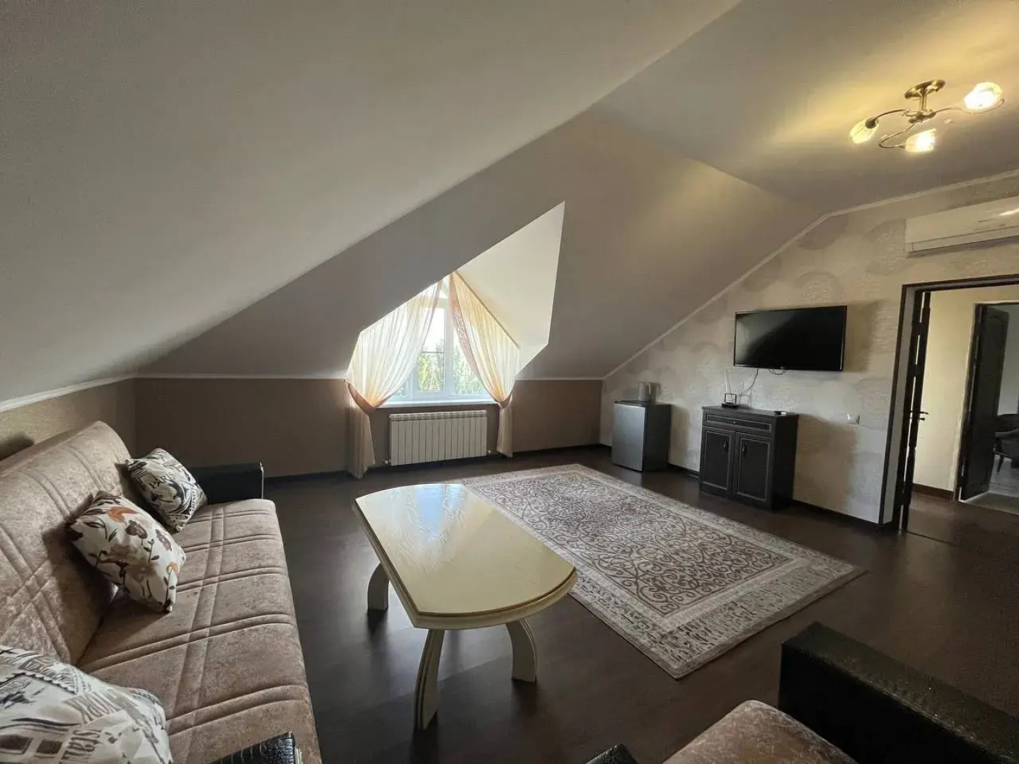 Гостевой дом Retro Hall