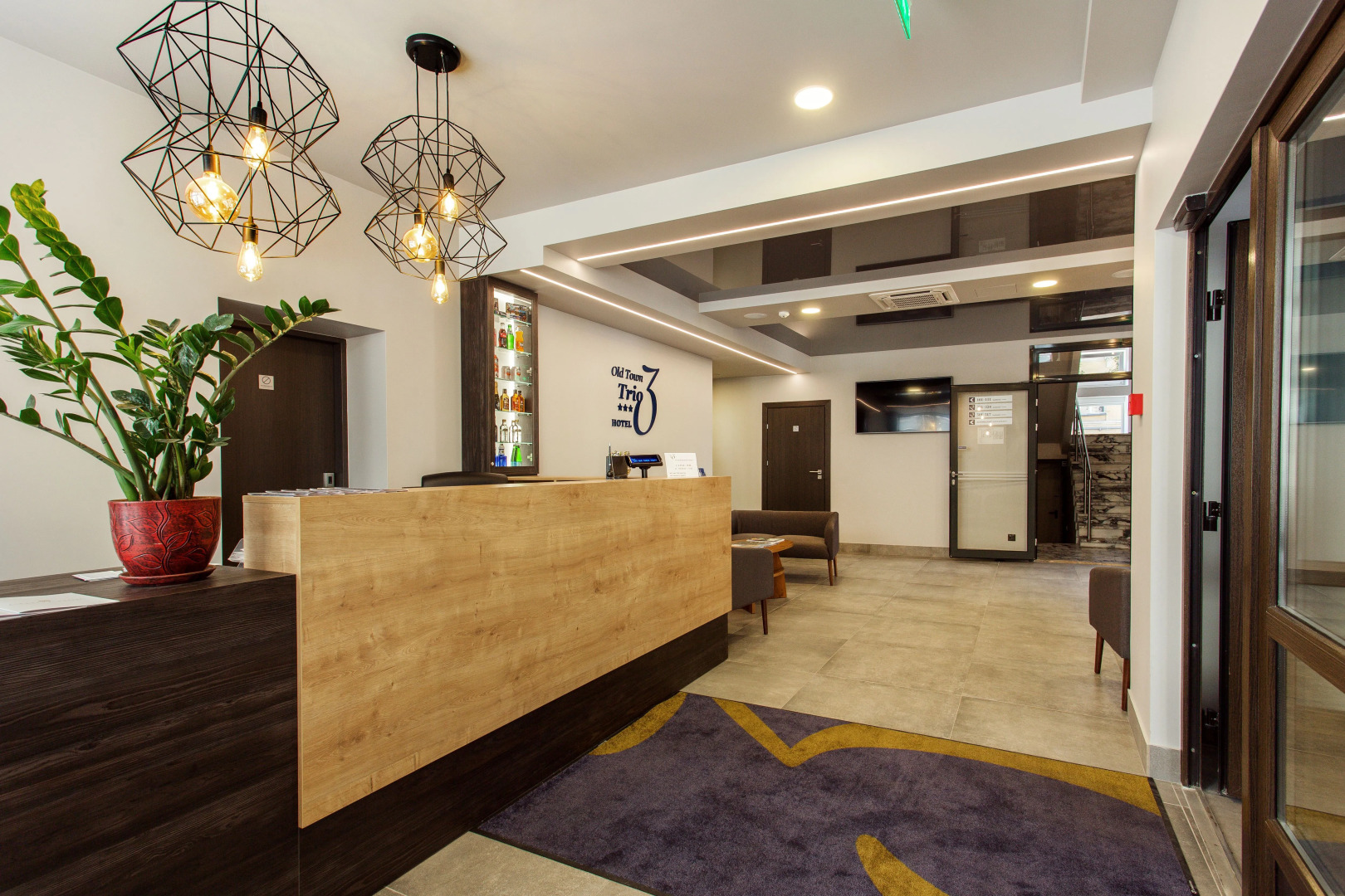 Отель Old Town Trio