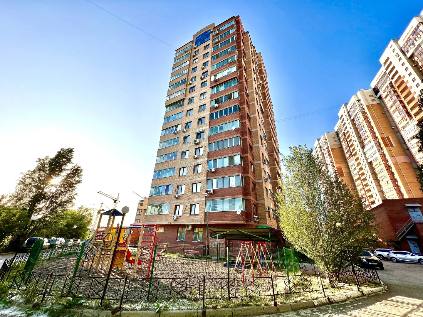 Апартаменты двухкомнатные на 11 Этаже в ЖК Современник с видом на реку Волгу