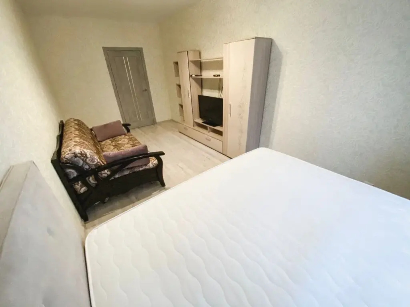 Квартира Галерея РRО на Площади Свободы 4