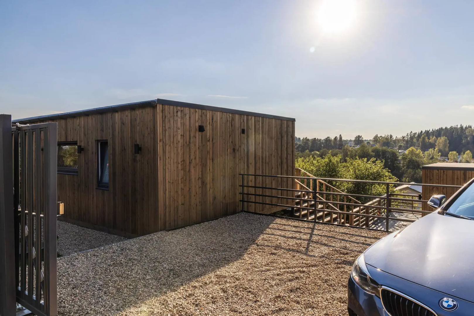 Частный Дом с Видом на Закат и Панорамной Баней