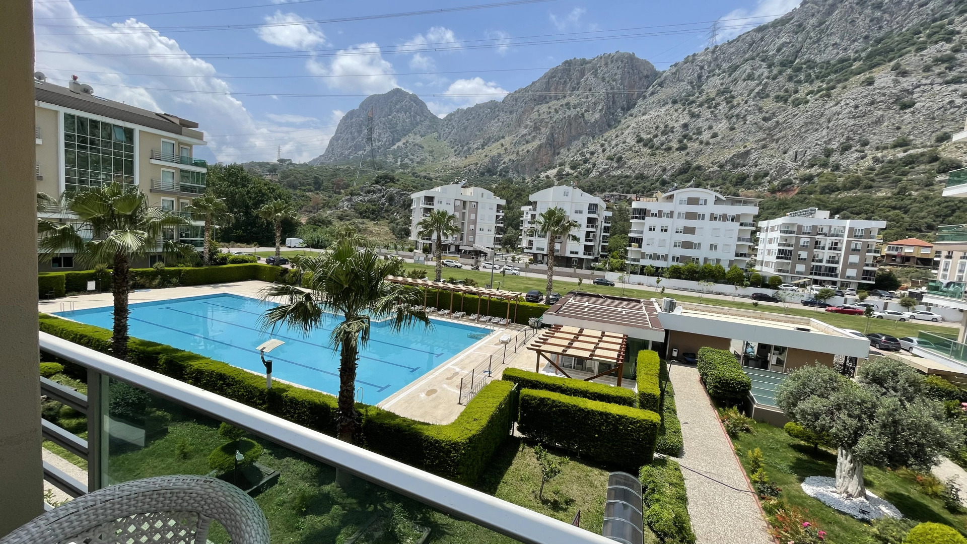 Апартаменты 30 minutes walk to famous Konyaalti Beach 1+1 Suit