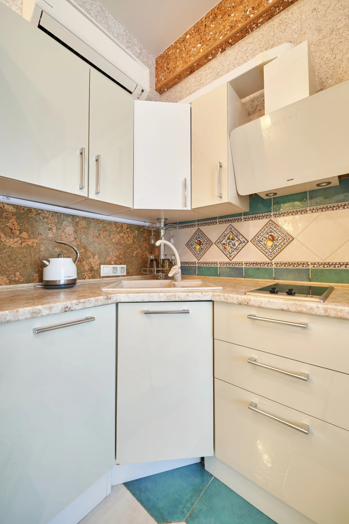 Апартаменты с бассейном Актёр Гелакси