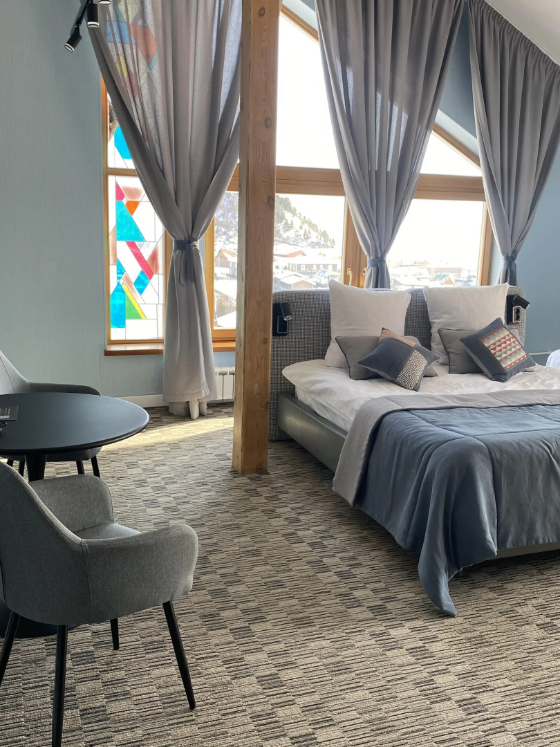 Гостиница Крестовая падь