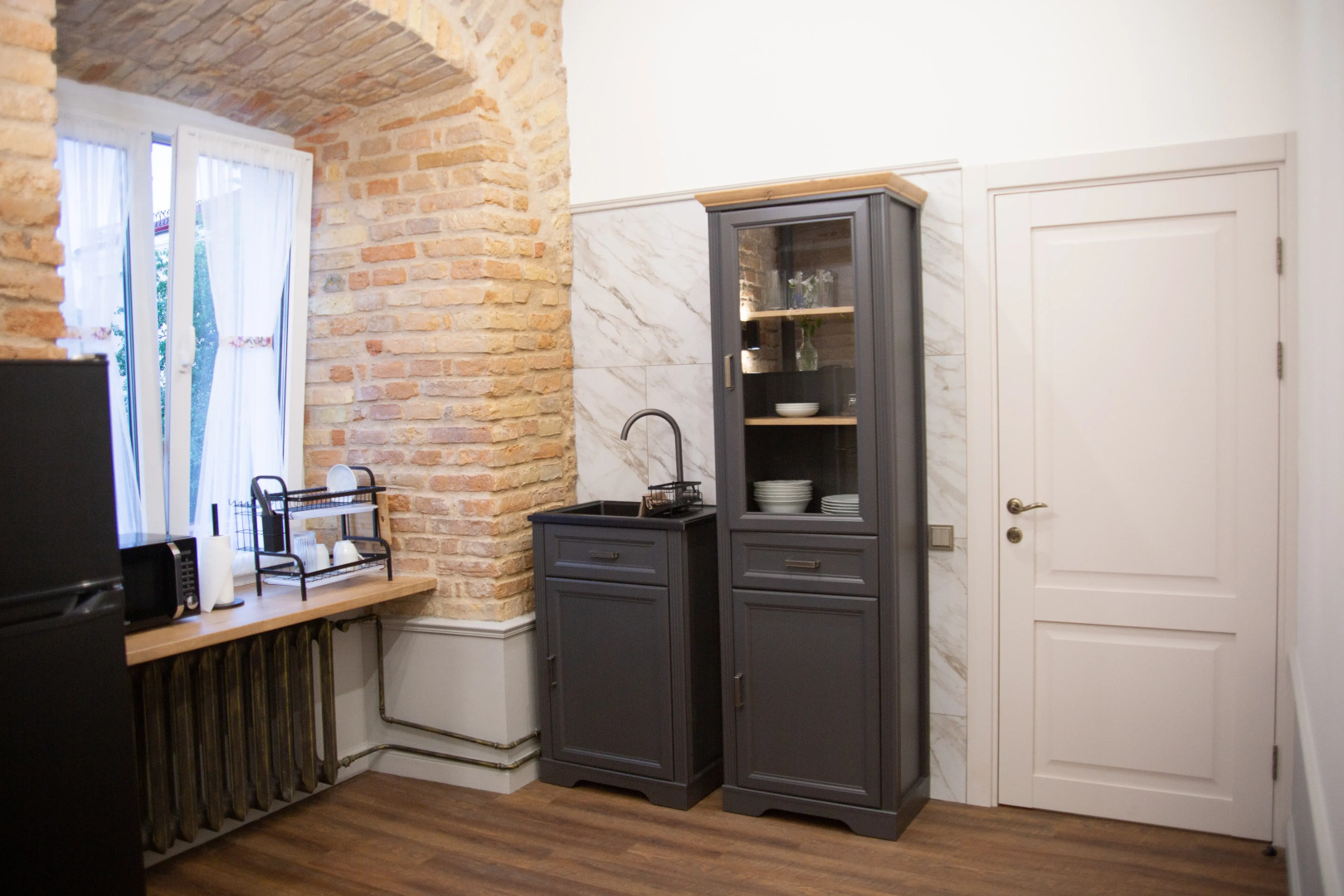 Мебелированные комнаты с Собственными Санузлами на Центральной Пешеходной Улице