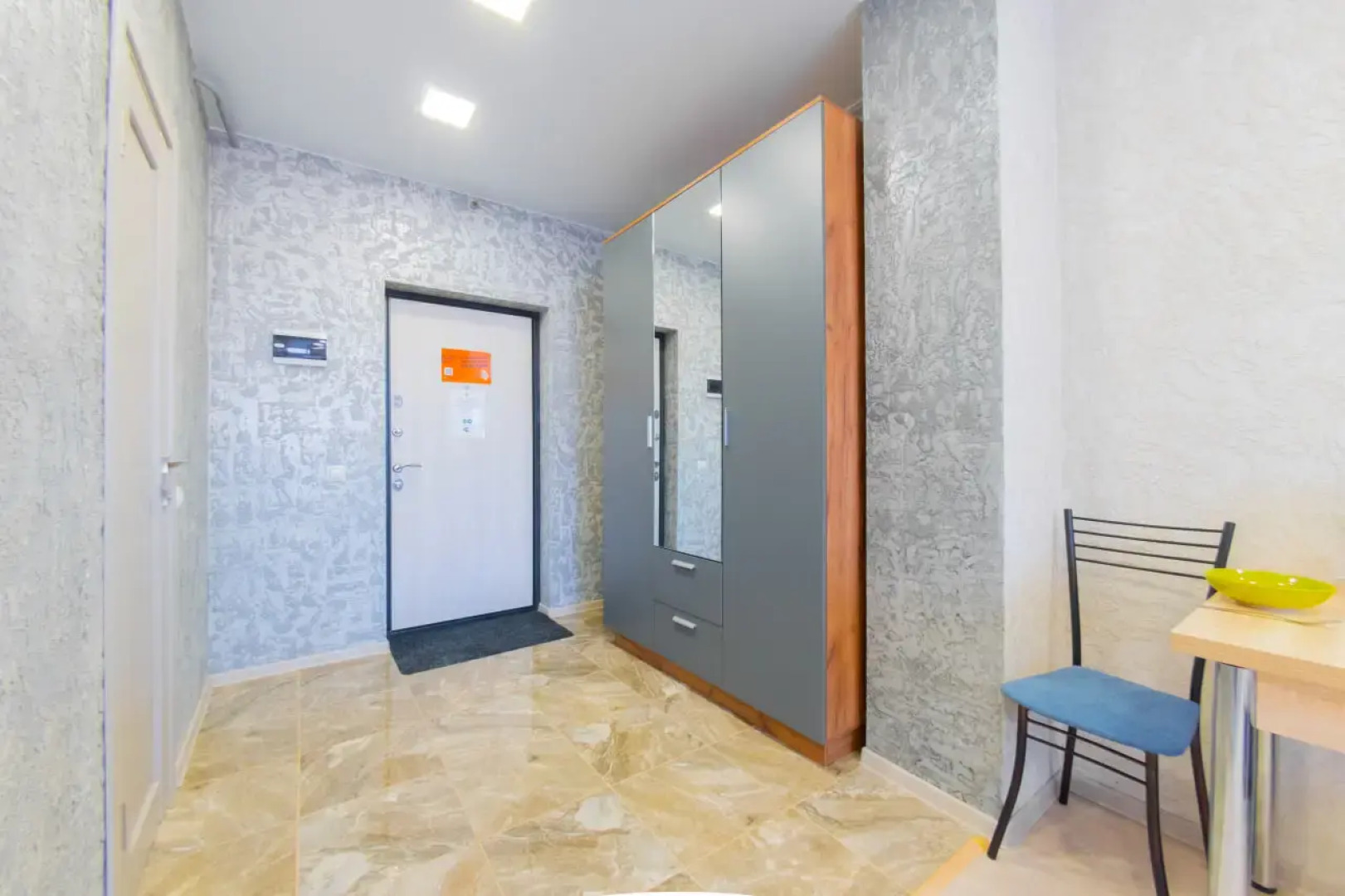 Апартаменты Color