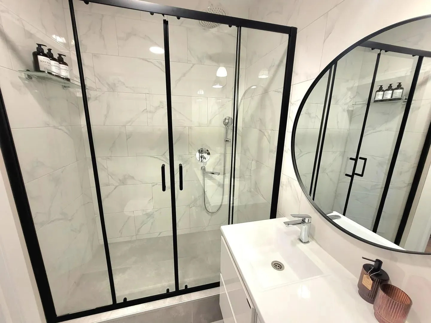 Студия СИБИРЬ HOUSE с панорамными окнами