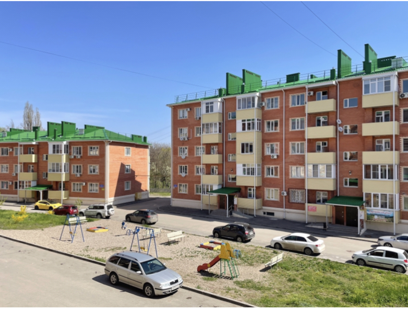 Двухкомнатные Апартаменты Люкс  на 9 человек в курортной зоне Ессентуков