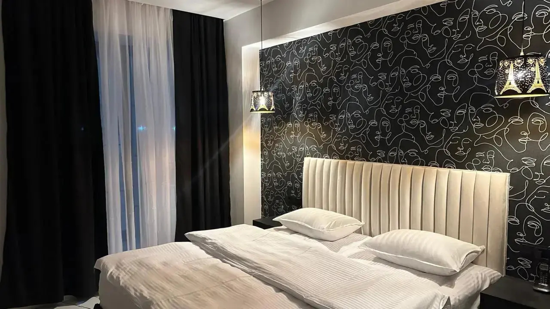 Отель Luxe Plaza