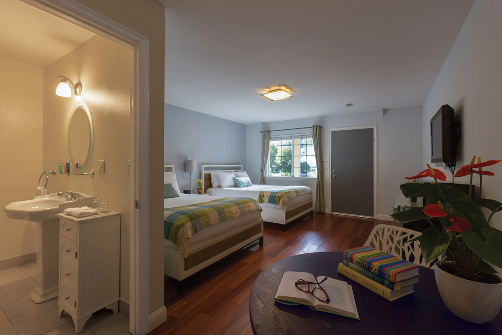 Отель The Lodge at Blue Lakes