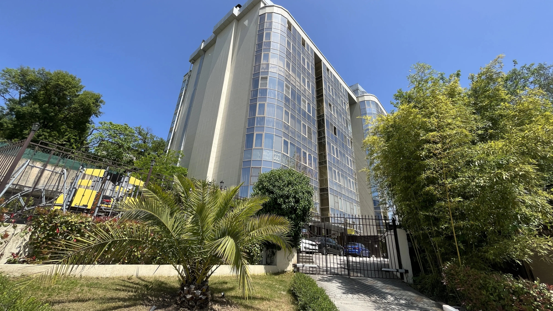 Апартаменты Альфа Заря