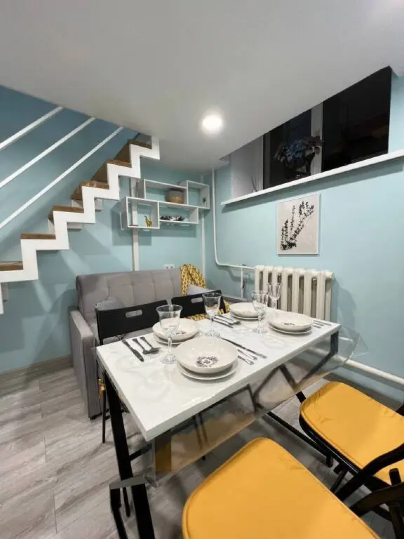 Двухуровневая студия Bright Yellow на Электрозаводской