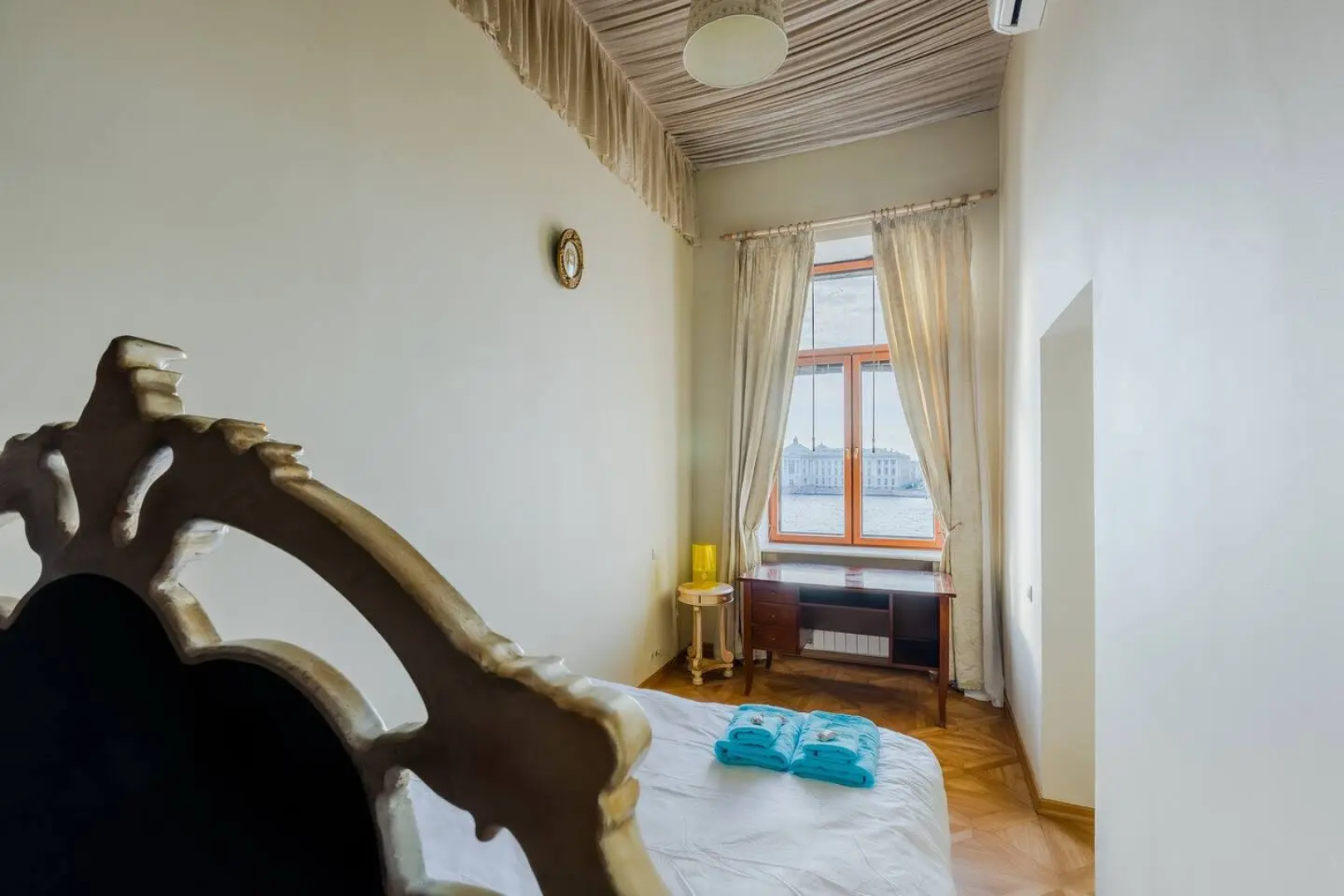 Апартаменты a.m. Rooms Neva Balcony (Angliyskaya Naberezhnaya)