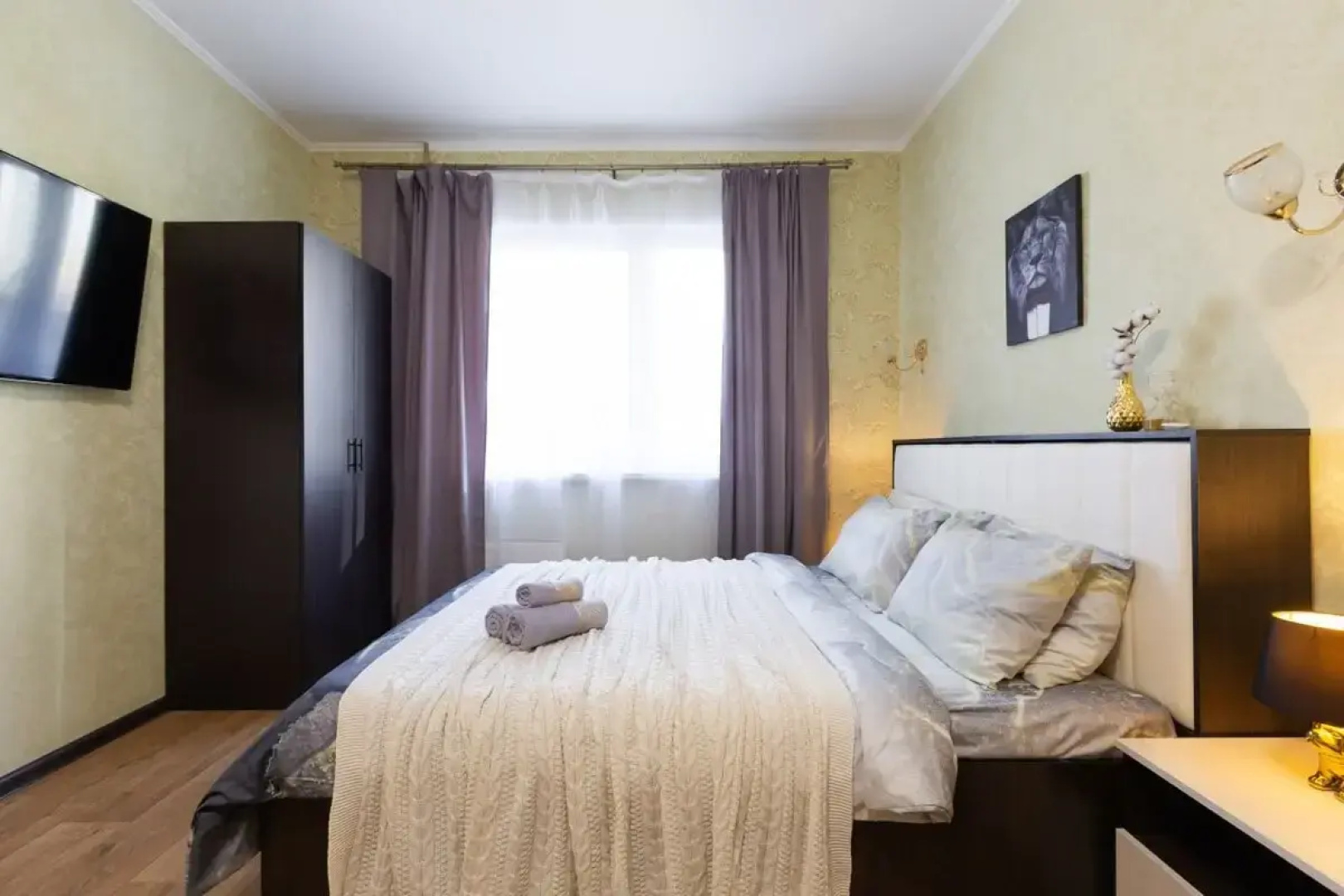 Квартира Life Apartments Трехкомнатная