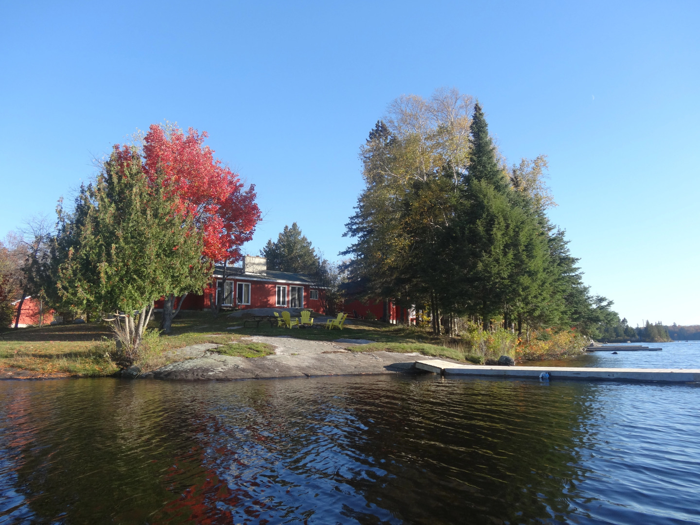 Курортный отель Ahmic Lake Resort