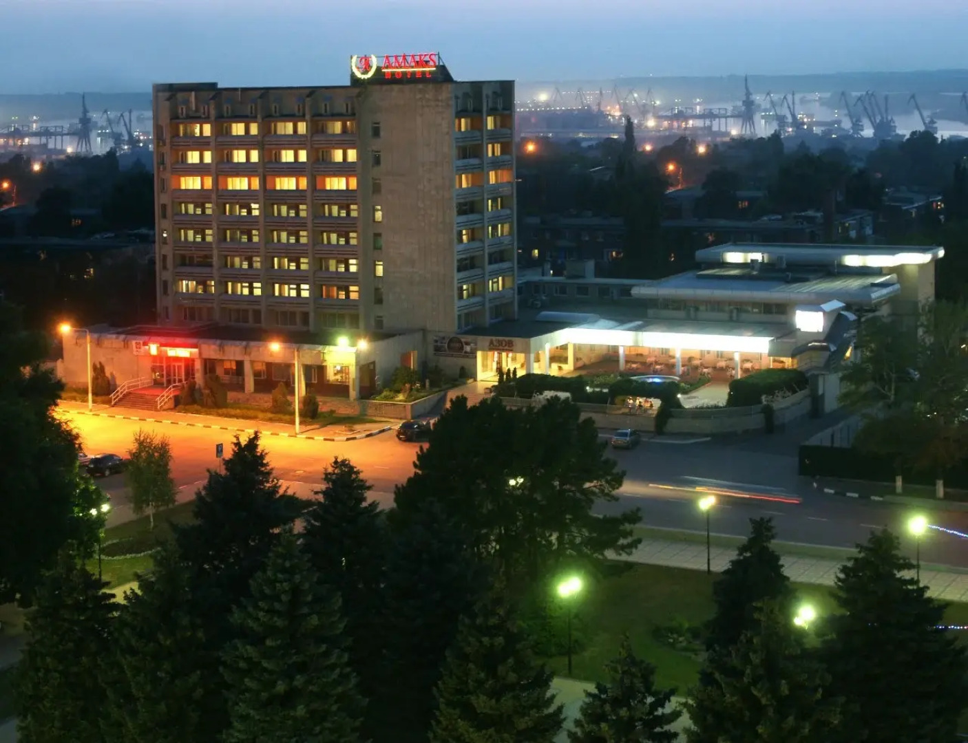 Отель Амакс Азов