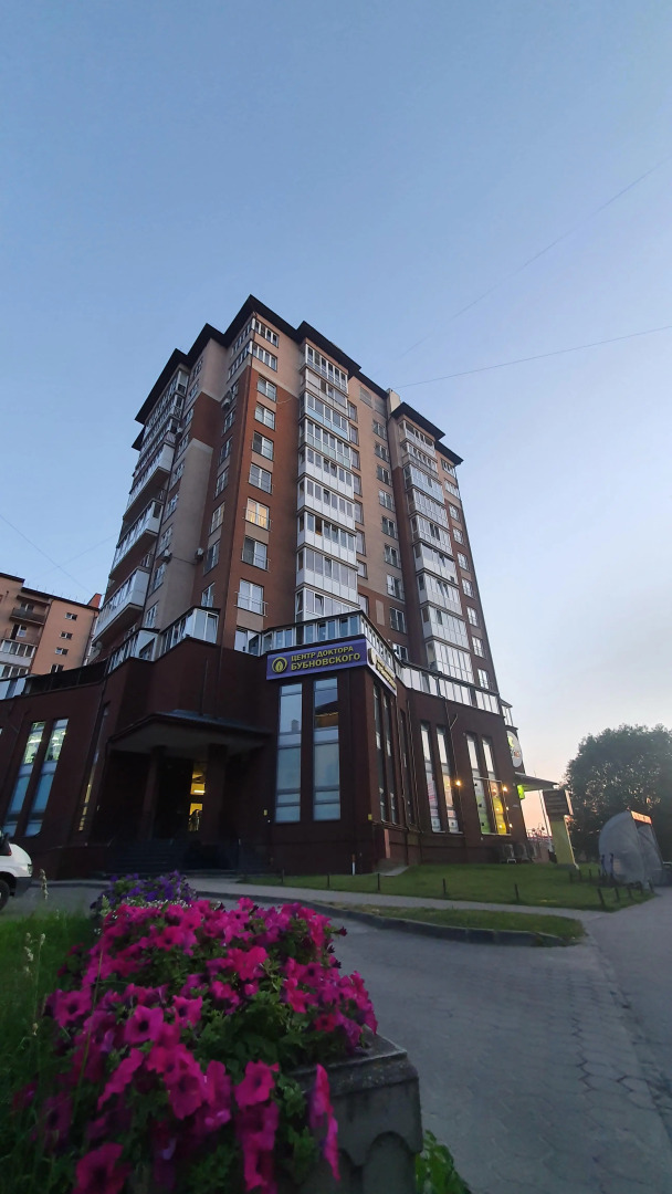 Квартира двухкомнатная 76м2 на Куйбышева 40