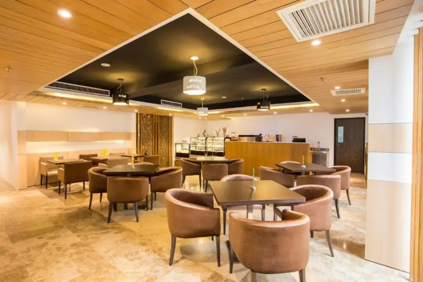 Отель Golden Tulip - The Grandmark Dhaka