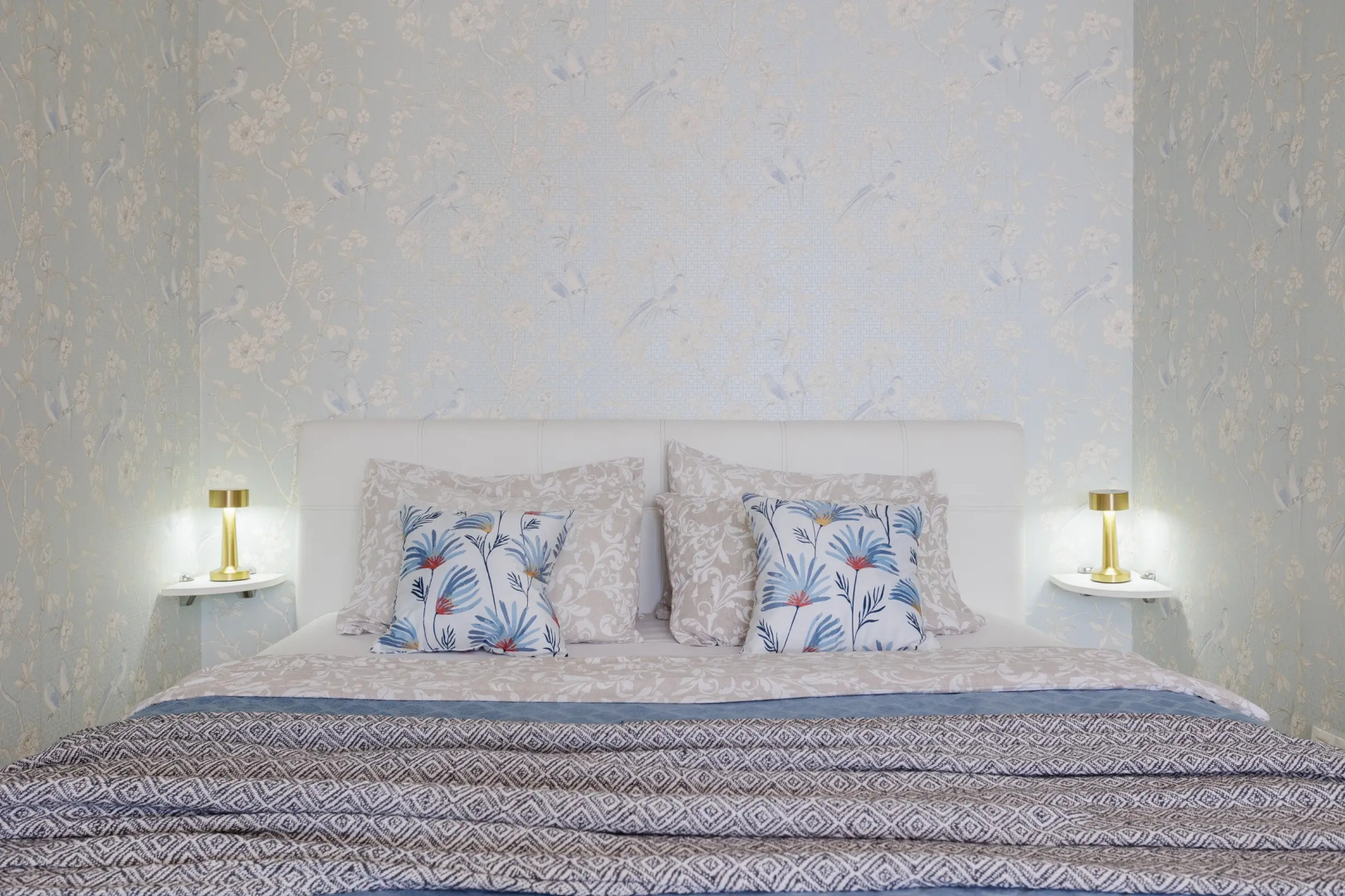 Квартира Студия на проспекте Труда с видом