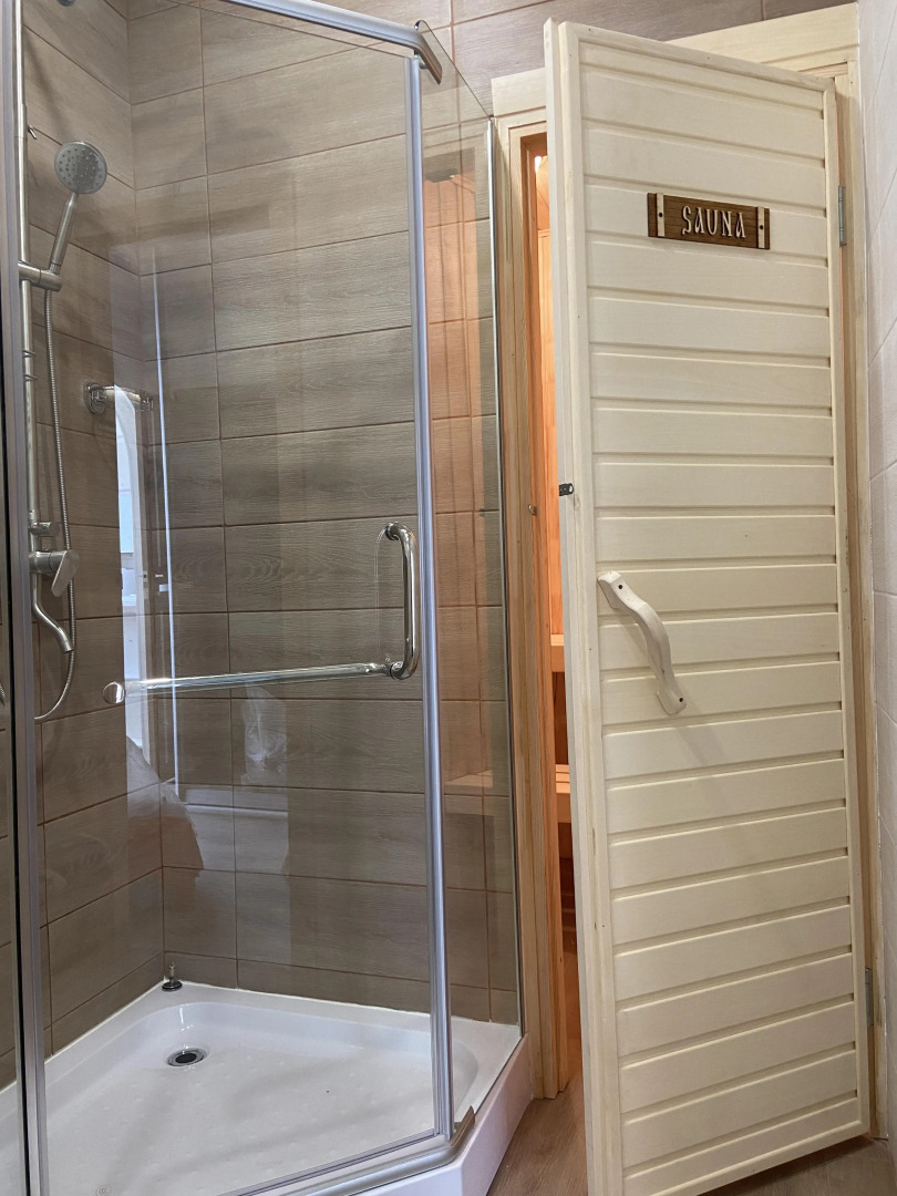 Апартаменты Яркие Краски в Центре с сауной