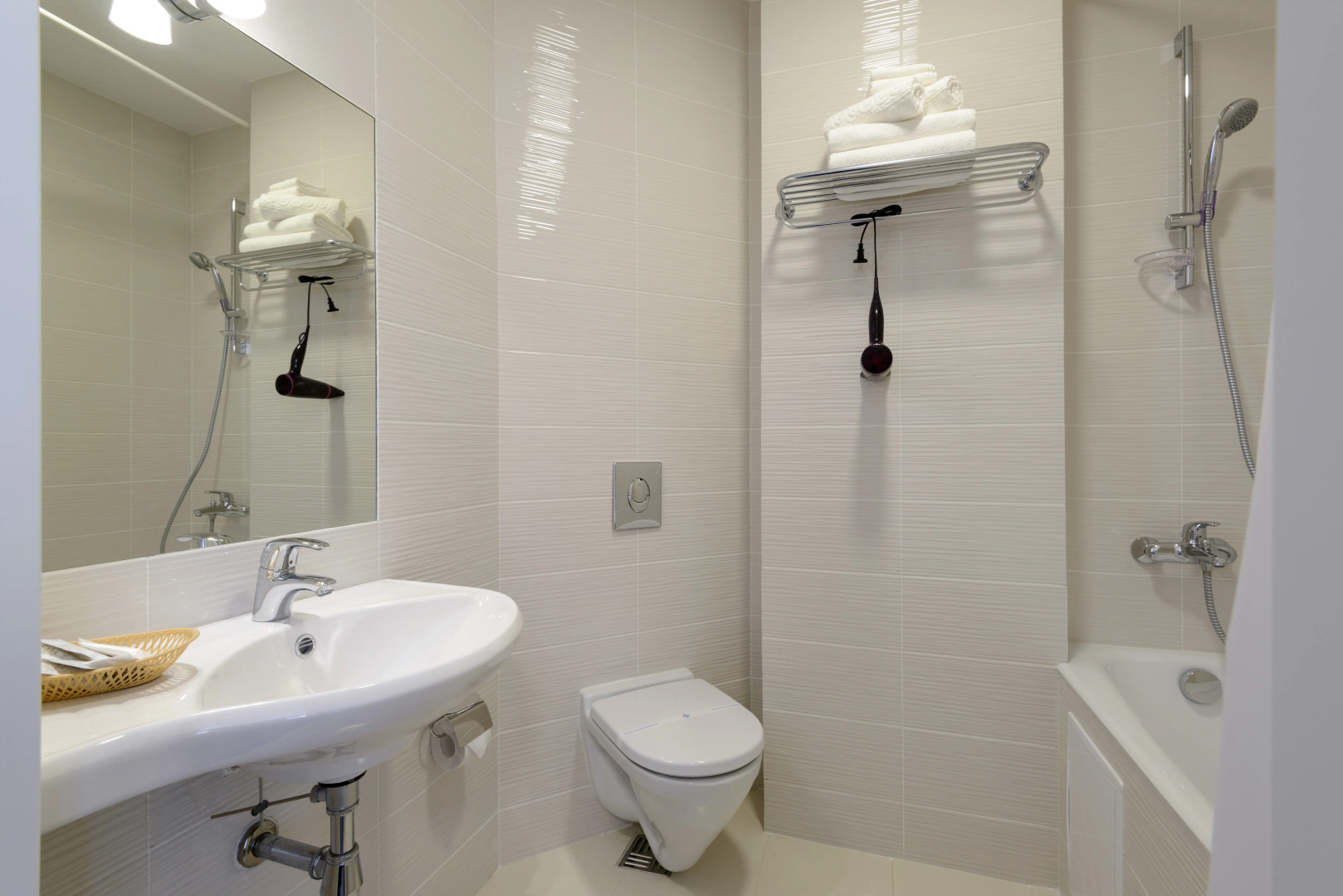 Отель АтеррАсьют