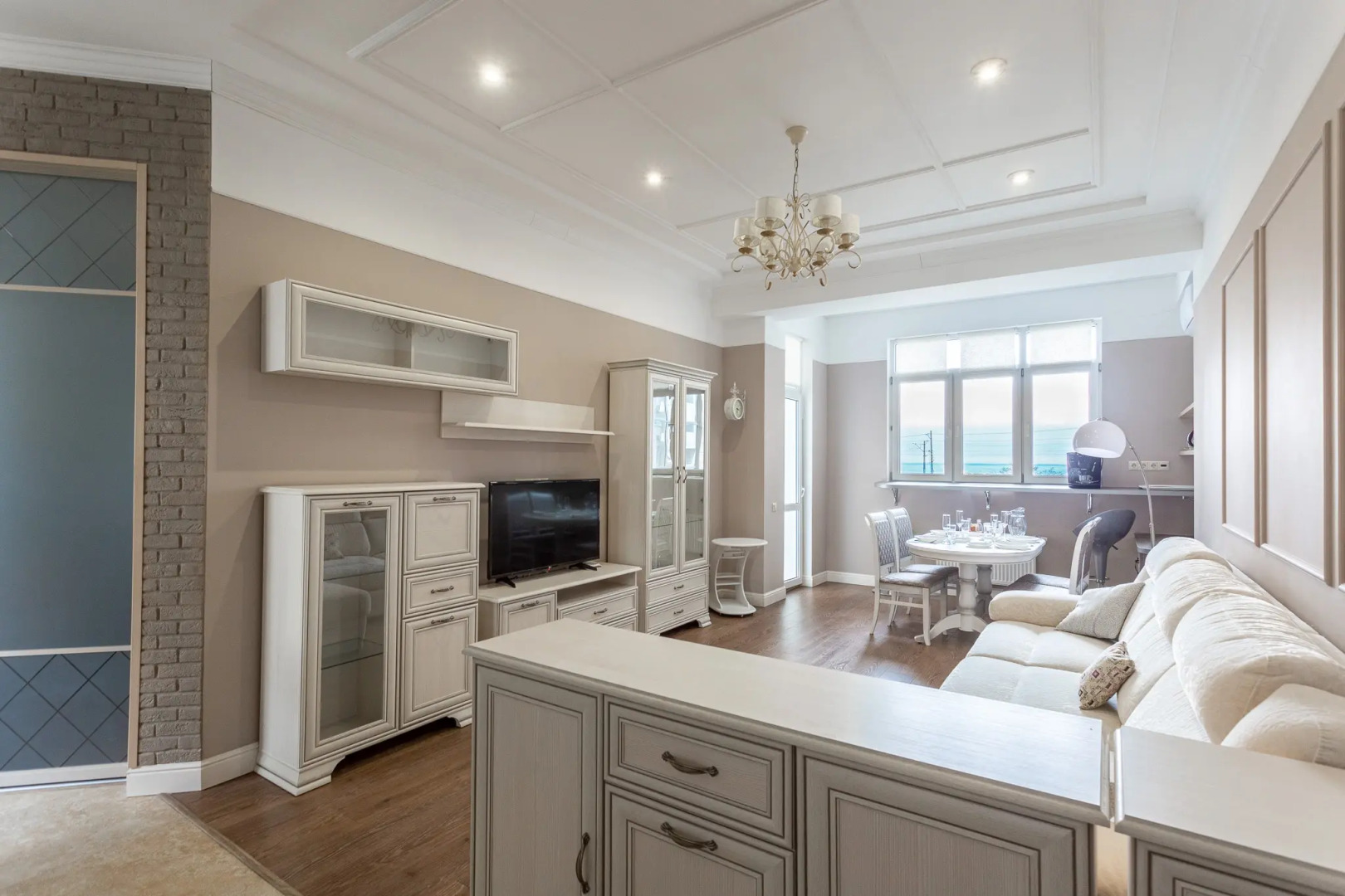 Квартира комфортная 3-х комнатная с видом на море в ЖК "Посейдон"