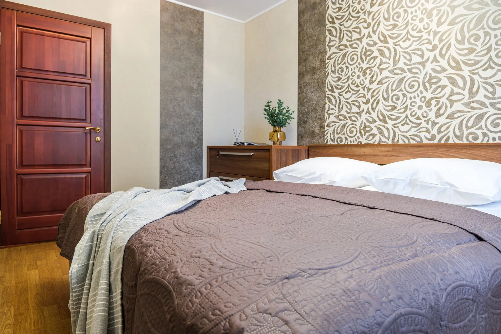 Апартаменты Каменская 83