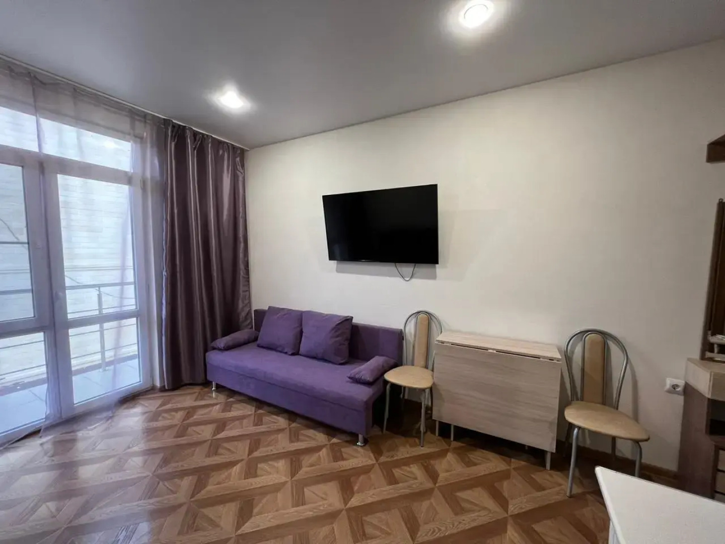 Апартаменты Уютная Cтудия на Веселой от HomeHotelSochi 9