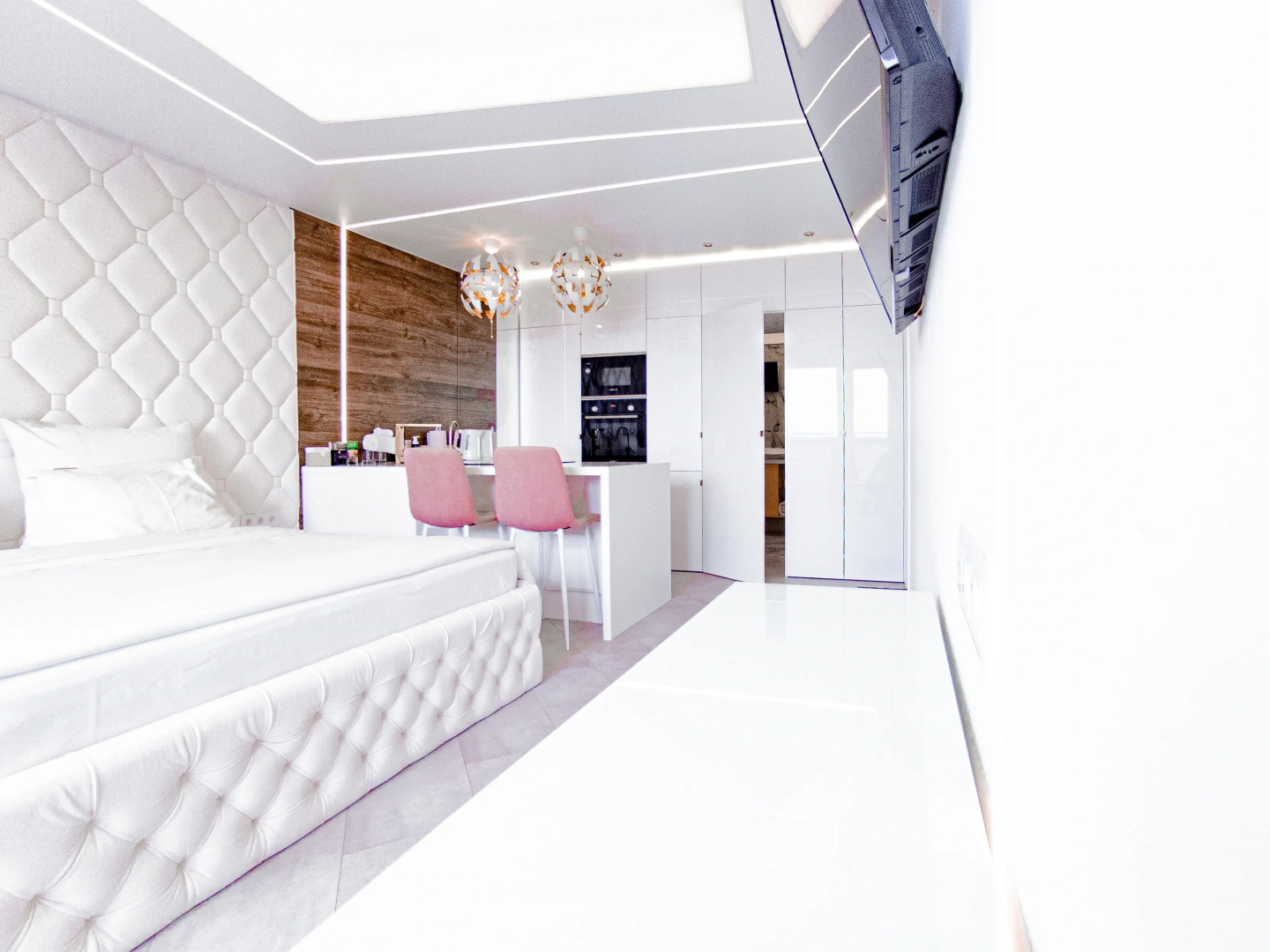 Апартаменты 18 этаж,студия 36кв.м,джакузи,балкон,вид на Волгу,новый дом,самый центр,вокзал пешком