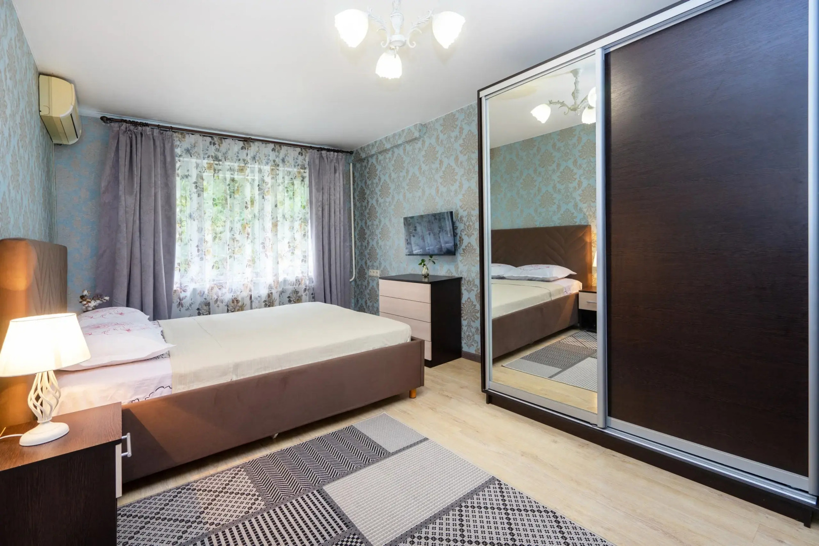 Апартаменты 2 комнатная кватира