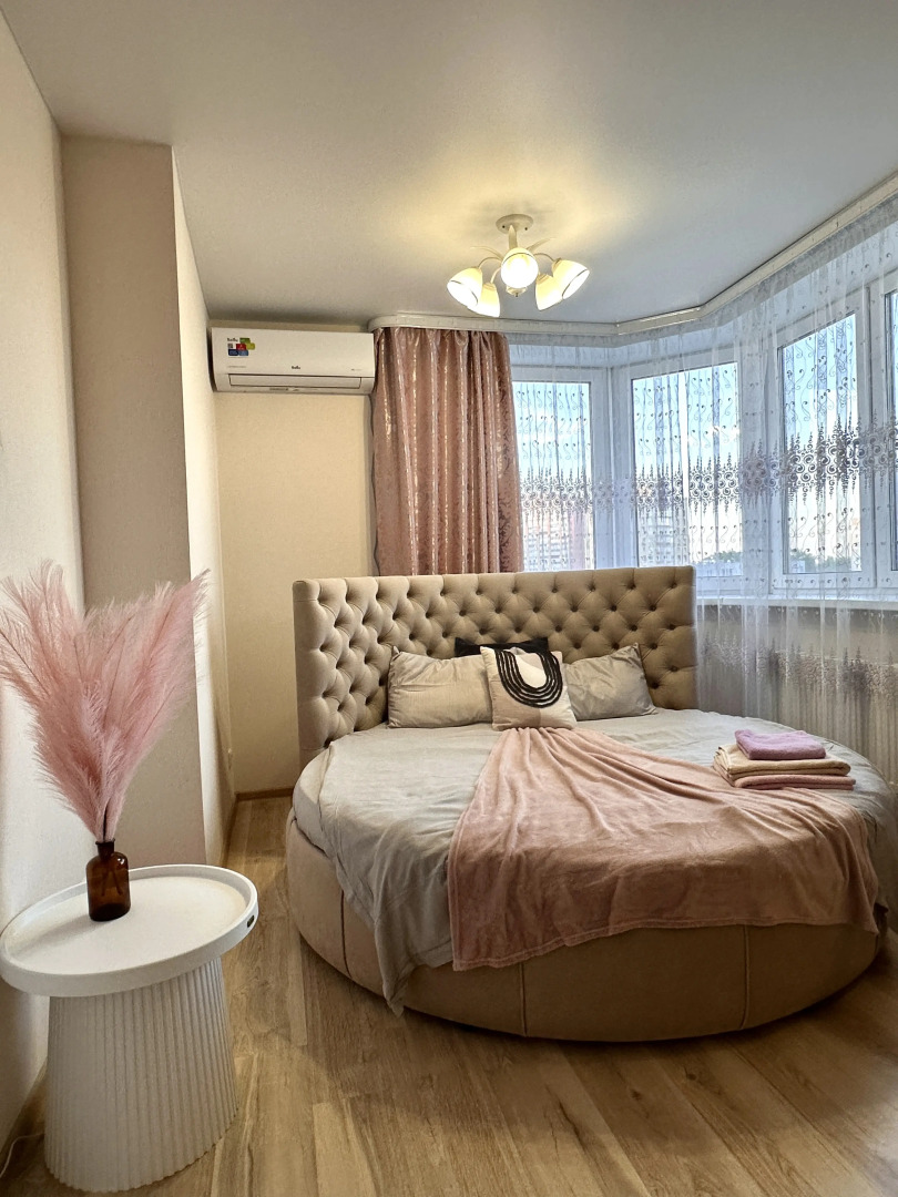 Апартаменты Мира 4в/8