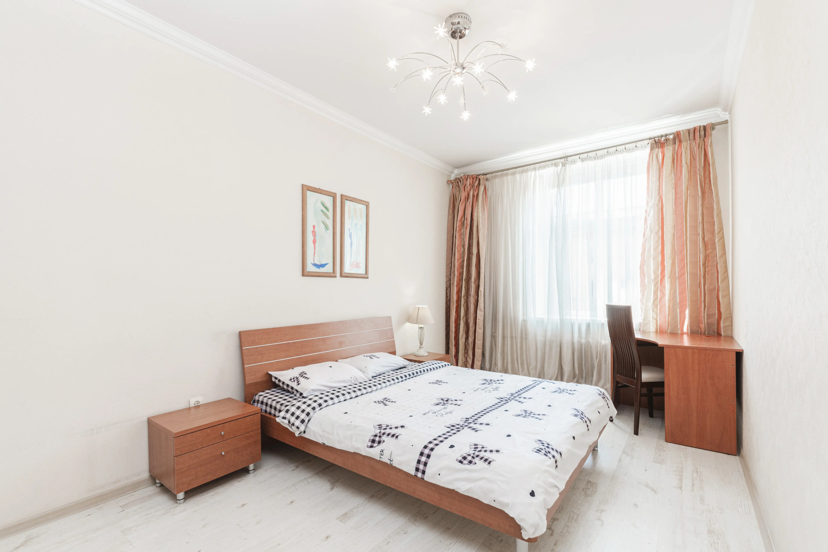 Апартаменты Улучшенные на Октябрьской Площади