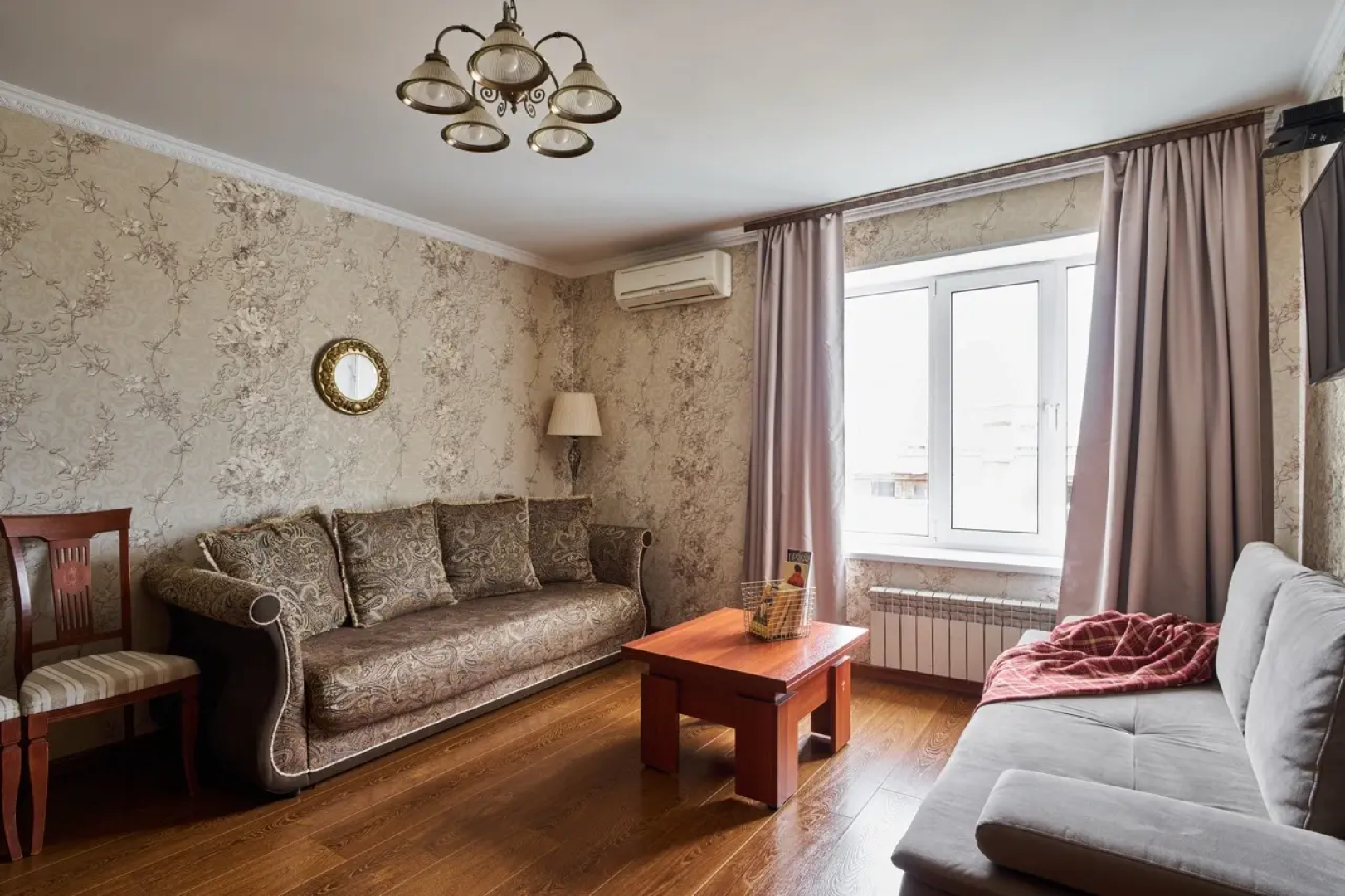 Apartamentyi Na Gazetnom Pereulke 1/12