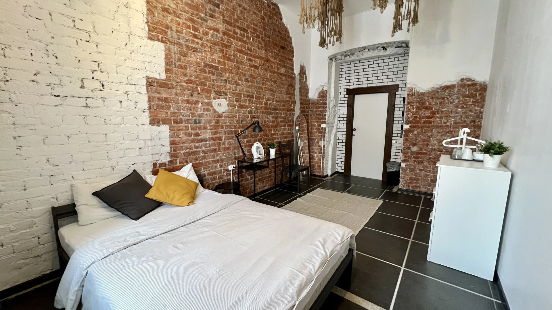 Меблированные Комнаты в доме Булгакова (4)