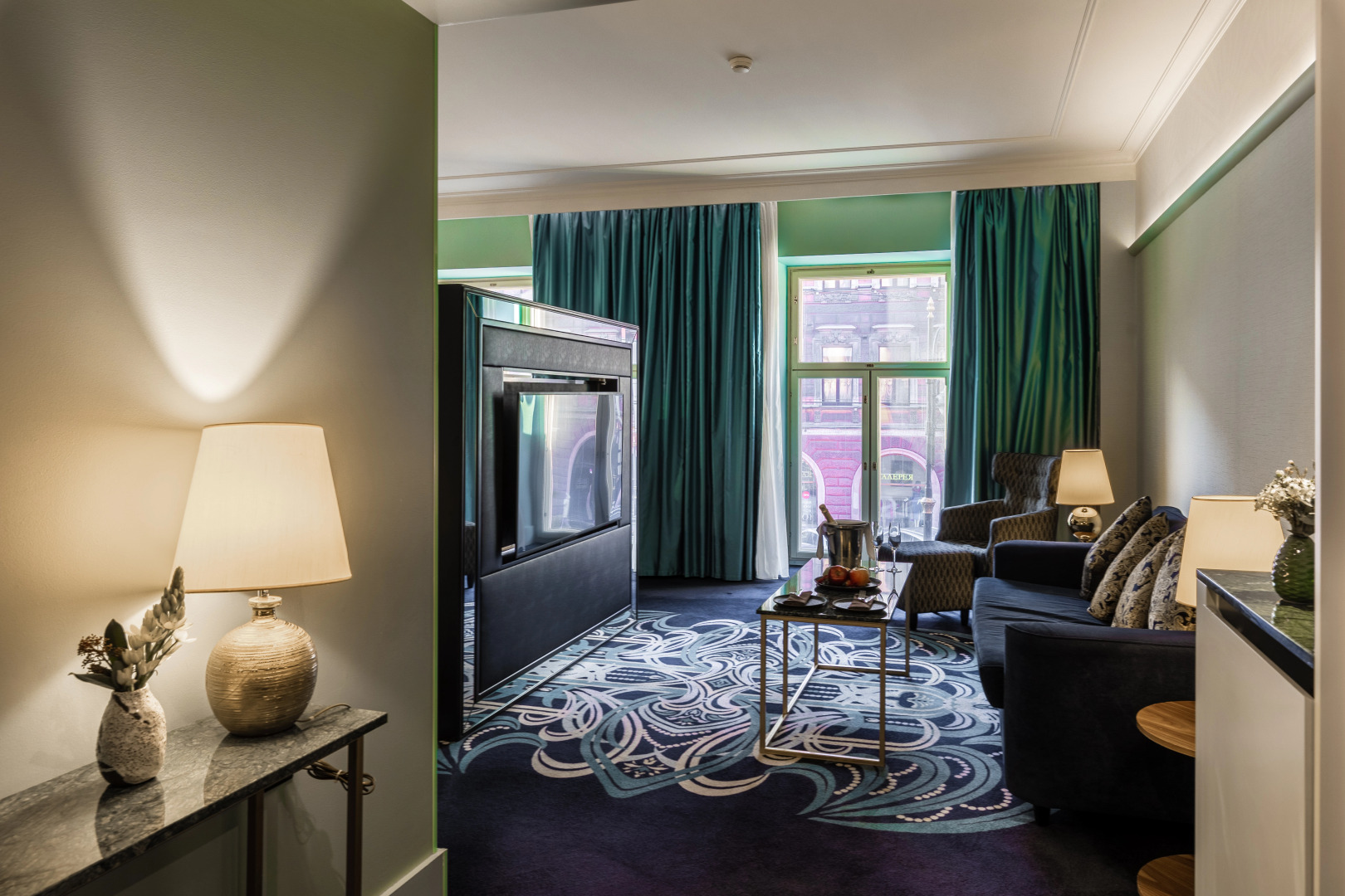 Отель Cosmos Selection St. Petersburg Nevsky Royal