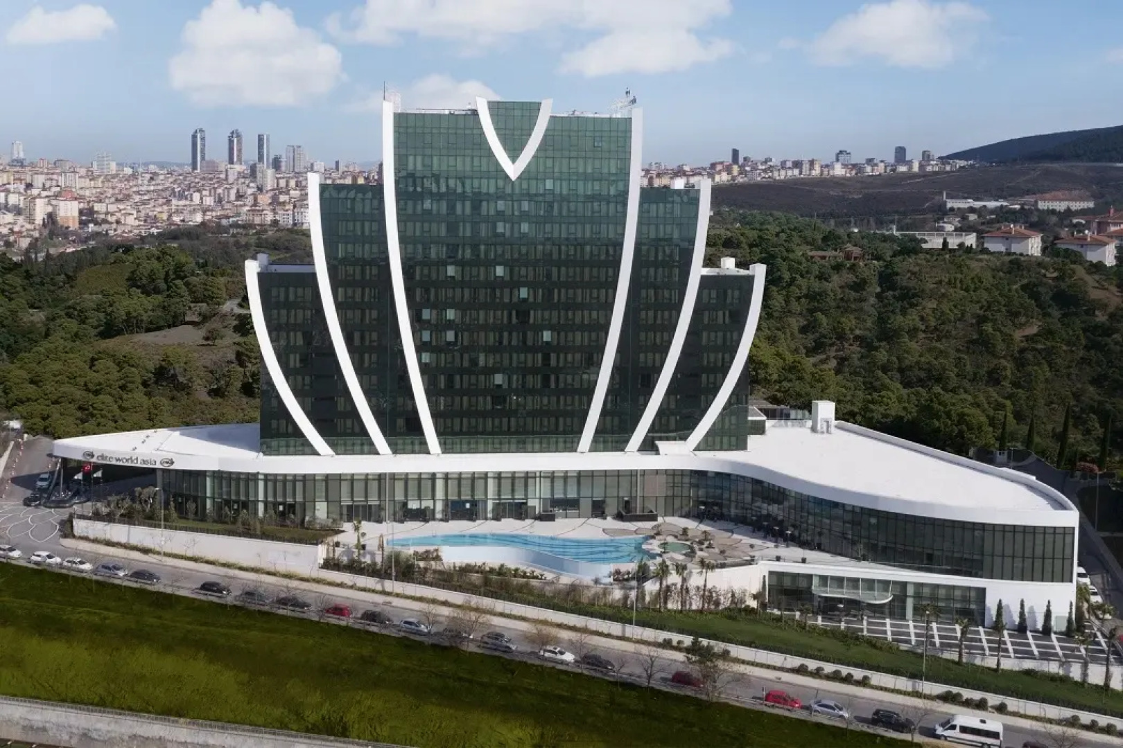 Elite World Grand Istanbul Kucukyali Hotel